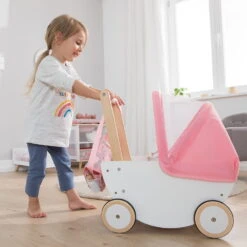 Puppenwagen "Cozy Cactus" Aus Holz Mit Faltbarem Verdeck 2550 -Babyartikelgeschäft howa puppenwagen cozy cactus aus holz mit faltbarem verdeck 2550 2