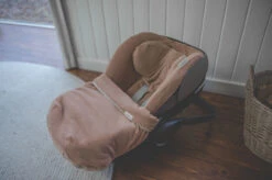 Babyschale Decke 0+ Royan In Leicht Braun -Babyartikelgeschäft koeka babyschale decke 0 royan in leicht braun 3