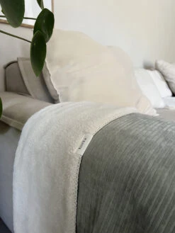 Bettdecke Plüsch Vik In Grün -Babyartikelgeschäft koeka bettdecke plusch vik in grun 3